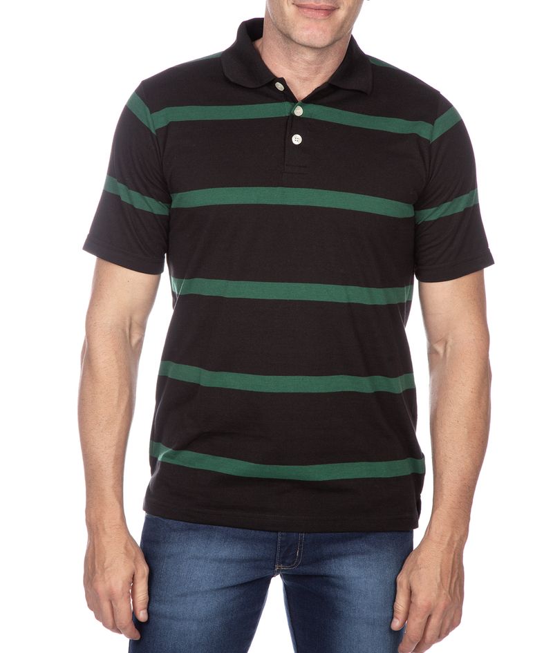 Homem vestindo camisa polo masculina preta e verde listrada | Camisaria Colombo
